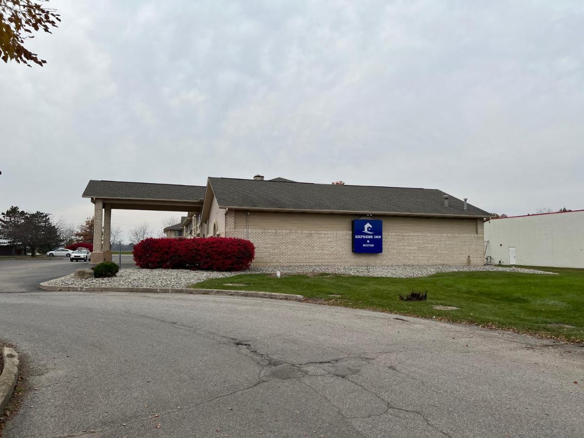 Express Inn & Suites Decatur エクステリア 写真