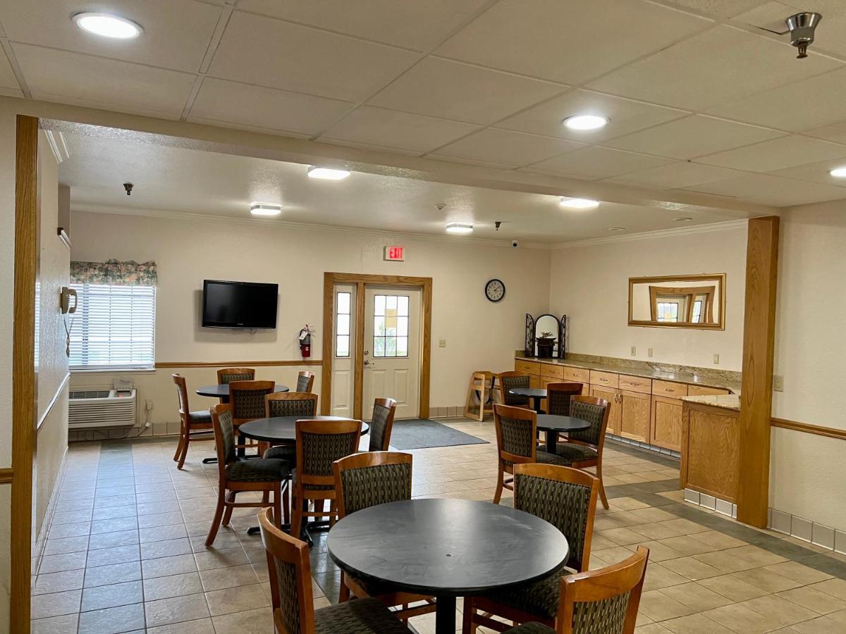 Express Inn & Suites Decatur エクステリア 写真