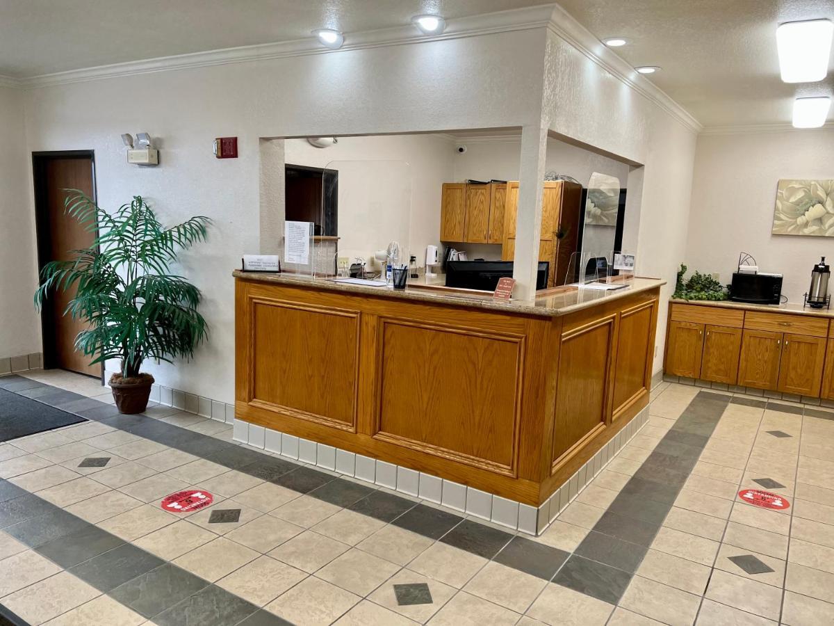 Express Inn & Suites Decatur エクステリア 写真