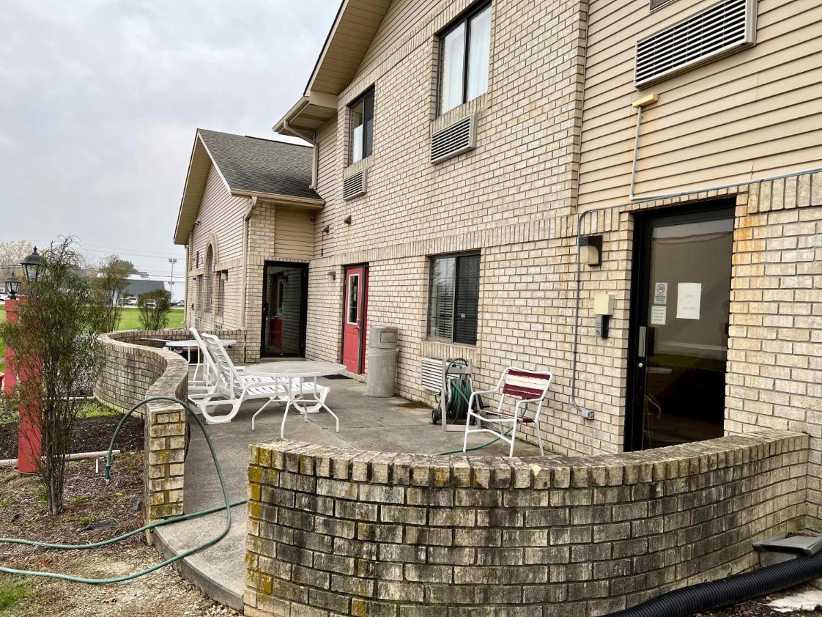 Express Inn & Suites Decatur エクステリア 写真