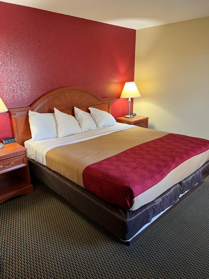 Express Inn & Suites Decatur エクステリア 写真