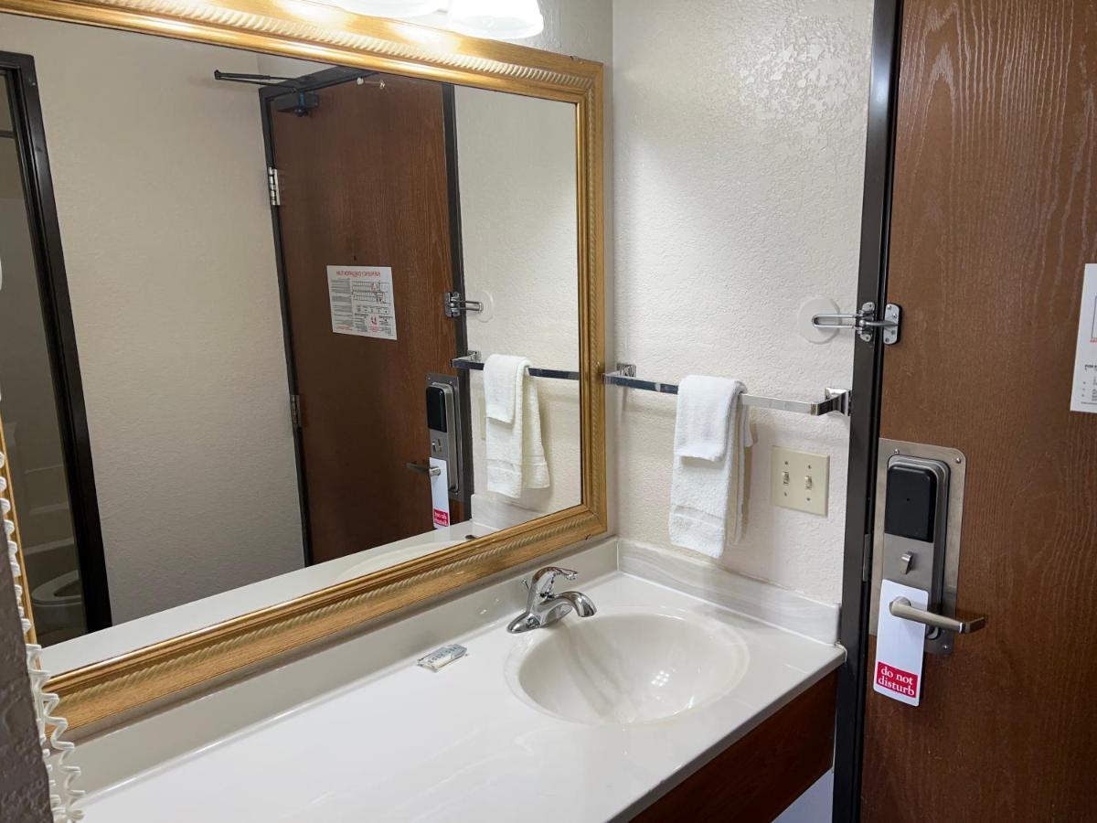 Express Inn & Suites Decatur エクステリア 写真