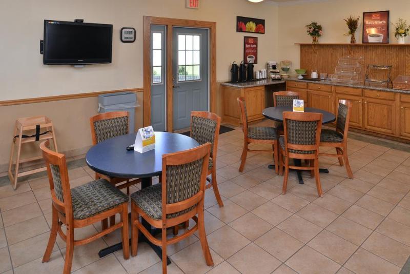 Express Inn & Suites Decatur エクステリア 写真